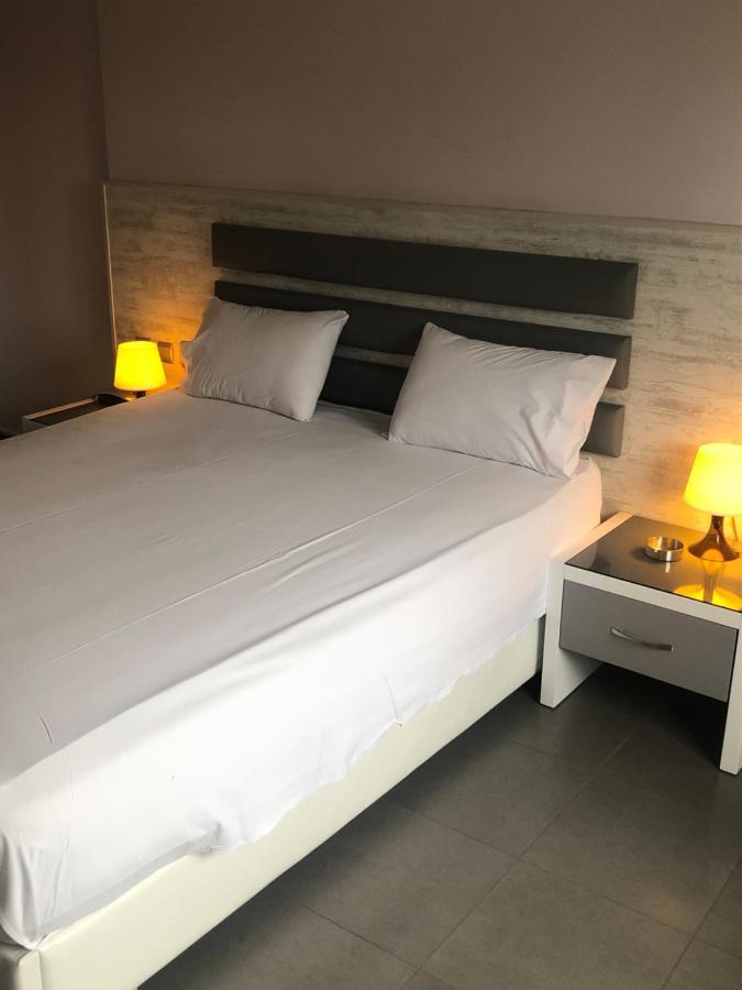 Αφροδίτη Hotel Neon Rysion ภายนอก รูปภาพ